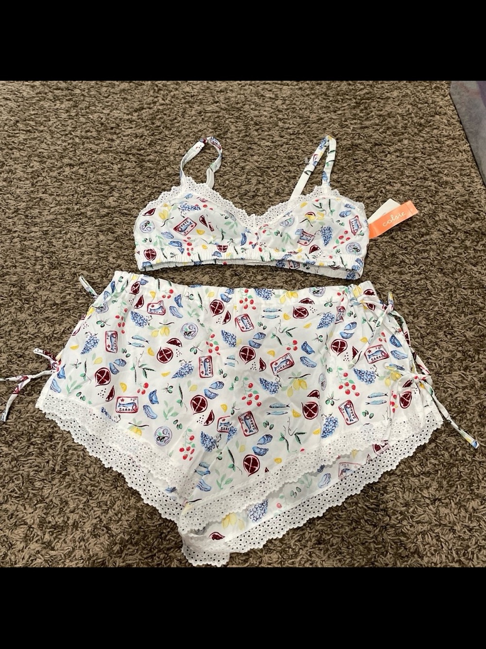 Colsie NWT matching bralette and short shorts, sardine print large